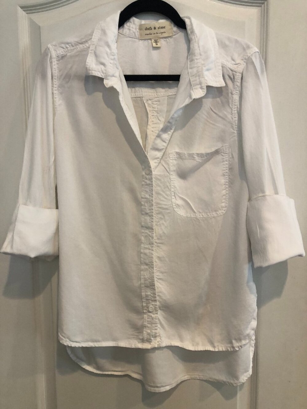 Cloth & Stone Anthropologie White Tencel Button High Low 3/4 Sleeve-Size M
